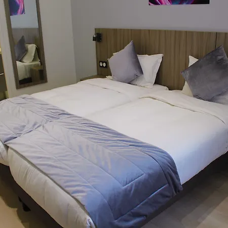 Hotel Puy De Dome 3*