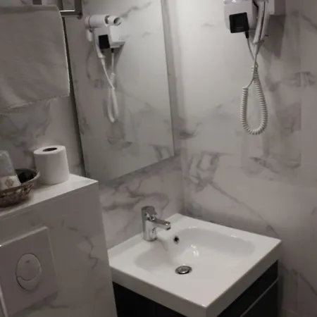 Puy De Dome 3* Paryż