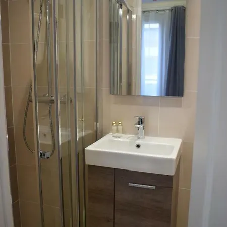 Puy De Dome 3* Paryż