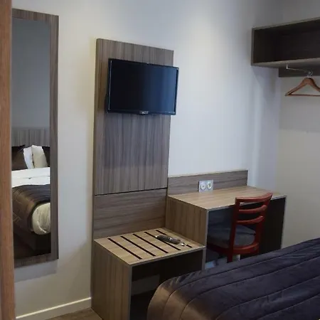 Puy De Dome 3* Paryż