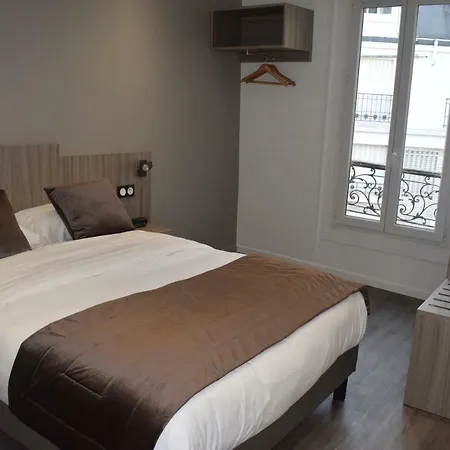 Hotel Puy De Dome 3*