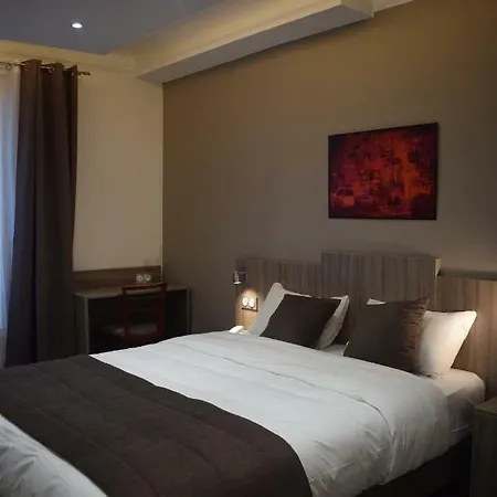 Hotel Puy De Dome 3*