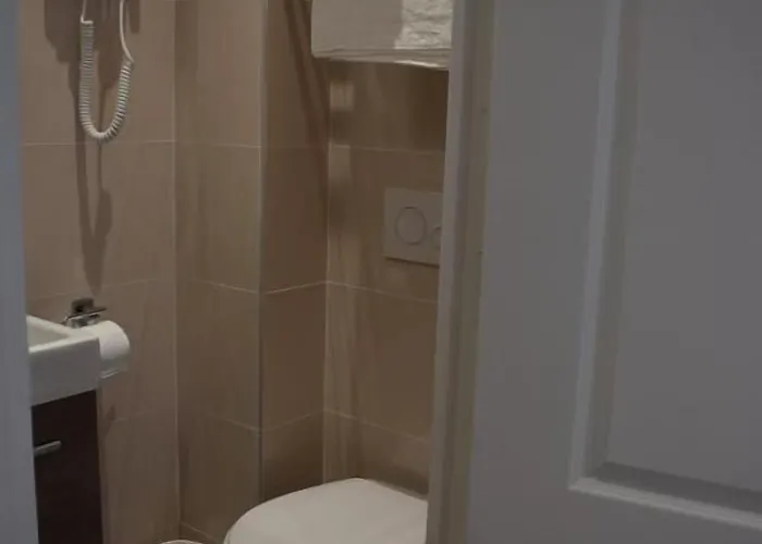 Hotel Puy De Dome 3*