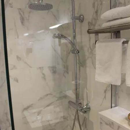 فندق Puy De Dome