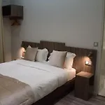 Puy De Dome Hotel